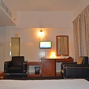 Queen's Hotel